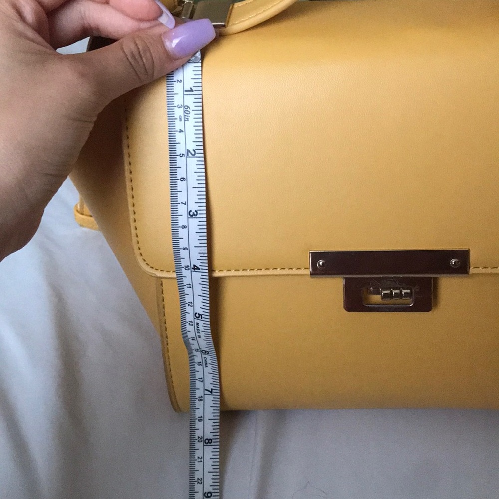 Yellow bag - Picture 5 of 8